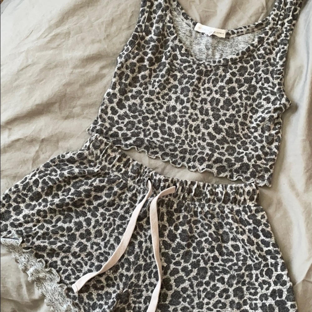 Animal print sleep set